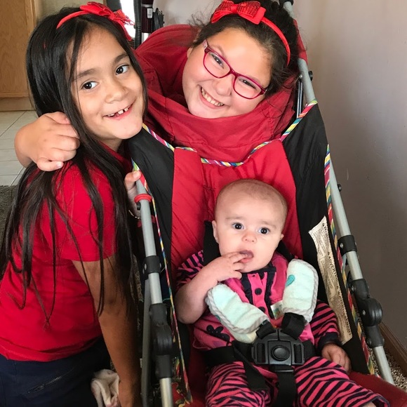 Meet your Posher, Danielle - Picture 1 of 1